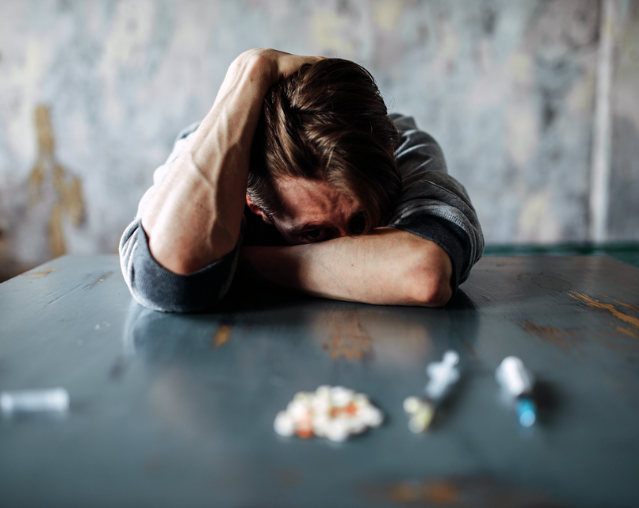 Recognizing the Signs When It's Time for Professional Help for Opioid Addiction